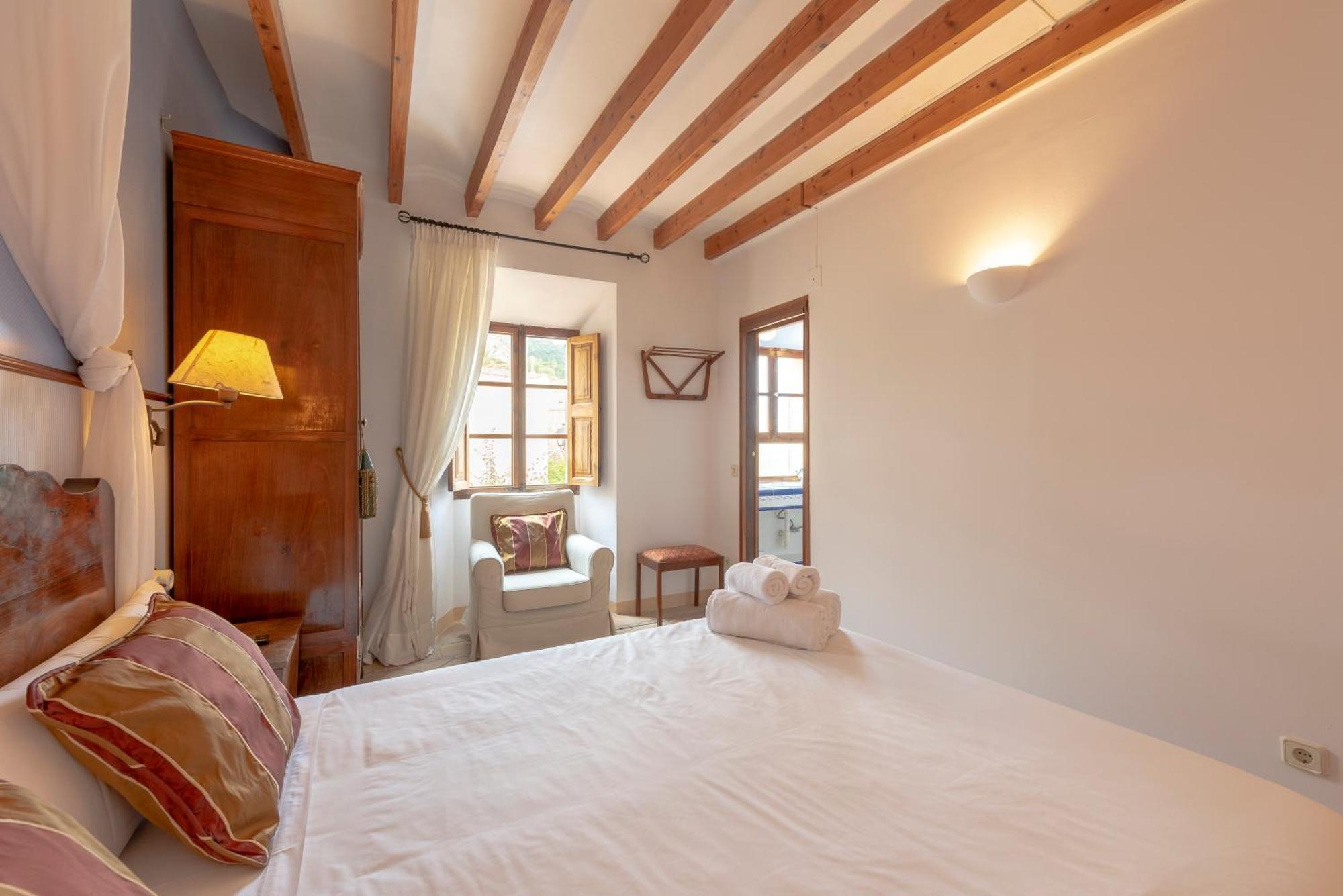 Hotel D'Interior Ca Mado Paula Banyalbufar Oda fotoğraf